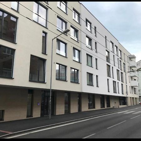 Skau Piano Family & Business Apartment Free Parking Bratislava Dış mekan fotoğraf