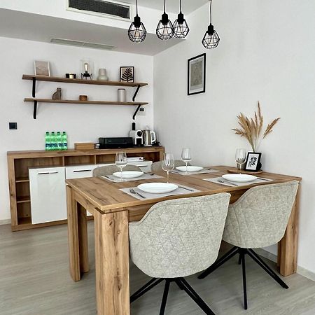 Skau Piano Family & Business Apartment Free Parking Bratislava Dış mekan fotoğraf