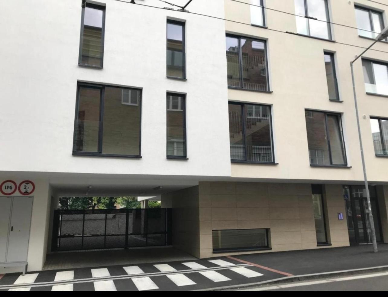 Skau Piano Family & Business Apartment Free Parking Bratislava Dış mekan fotoğraf