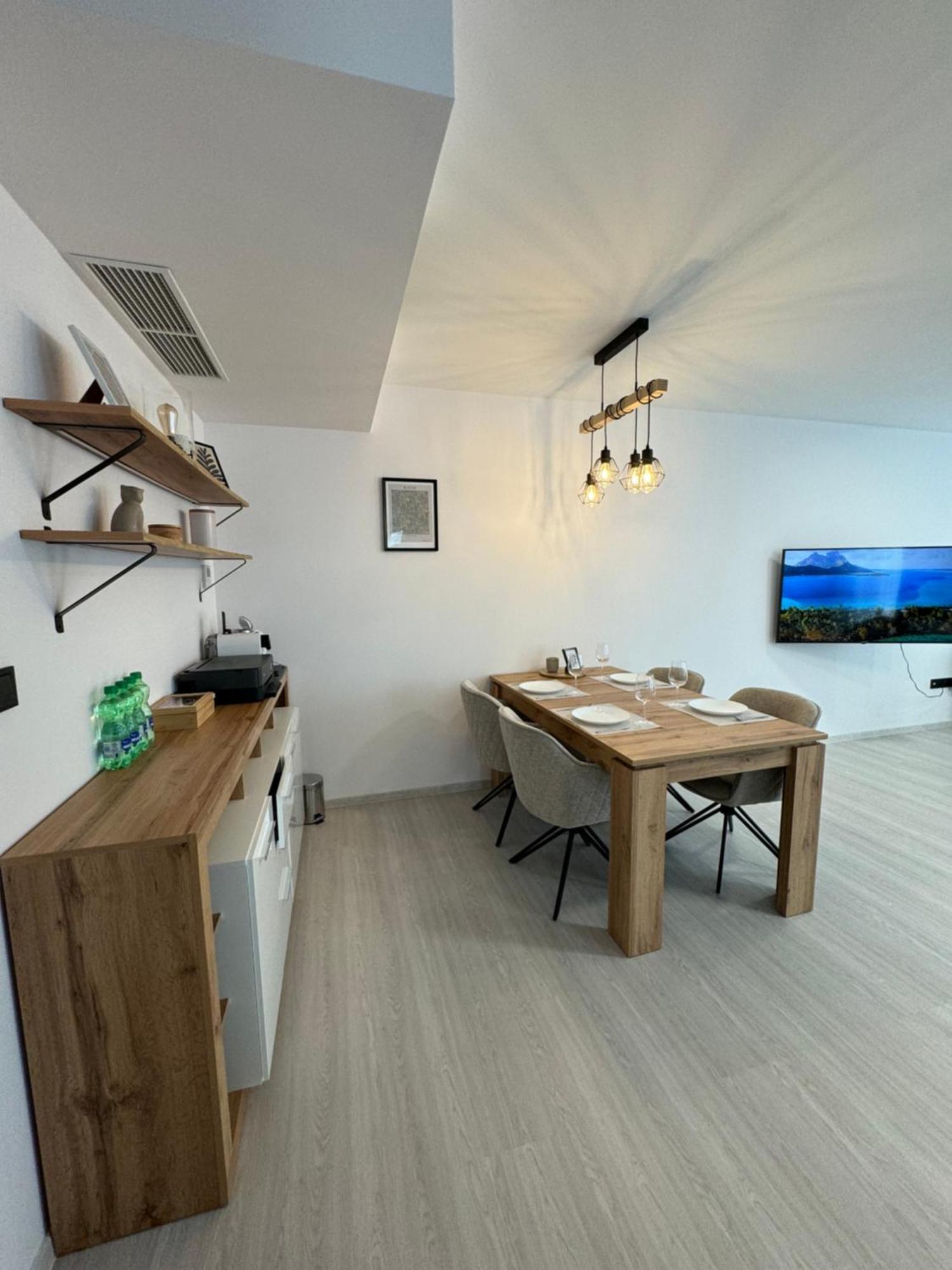 Skau Piano Family & Business Apartment Free Parking Bratislava Dış mekan fotoğraf